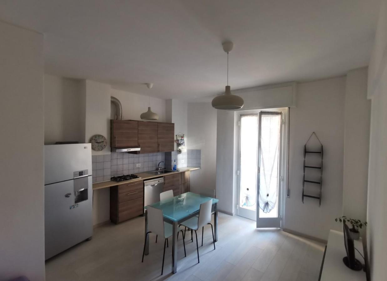 Casa Dama Apartment Savona Exterior photo